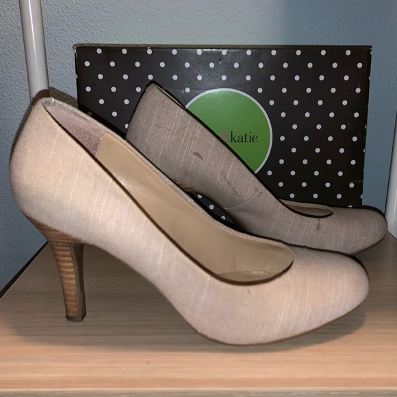 Linen Pumps - Picture 4 of 7